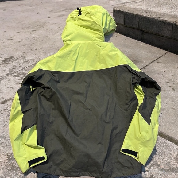 Tatsu/Spring Alpha Arcteryx ski severe conditions shell gortex jacket - Picture 2 of 11